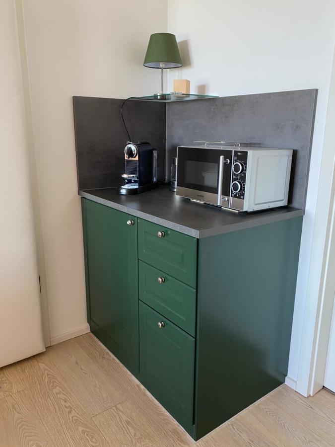 Alpen-panorama - Einzigartige Privatsuite Hoch Ueber Muenchen, 12tes Og, Alpenblick, Loggia, Whirlpool, 15 Minuten Zum Zentrum, Ruhe Und Erholung In Der Stadt Fuer Privat Und Geschaeftlich Reisende *