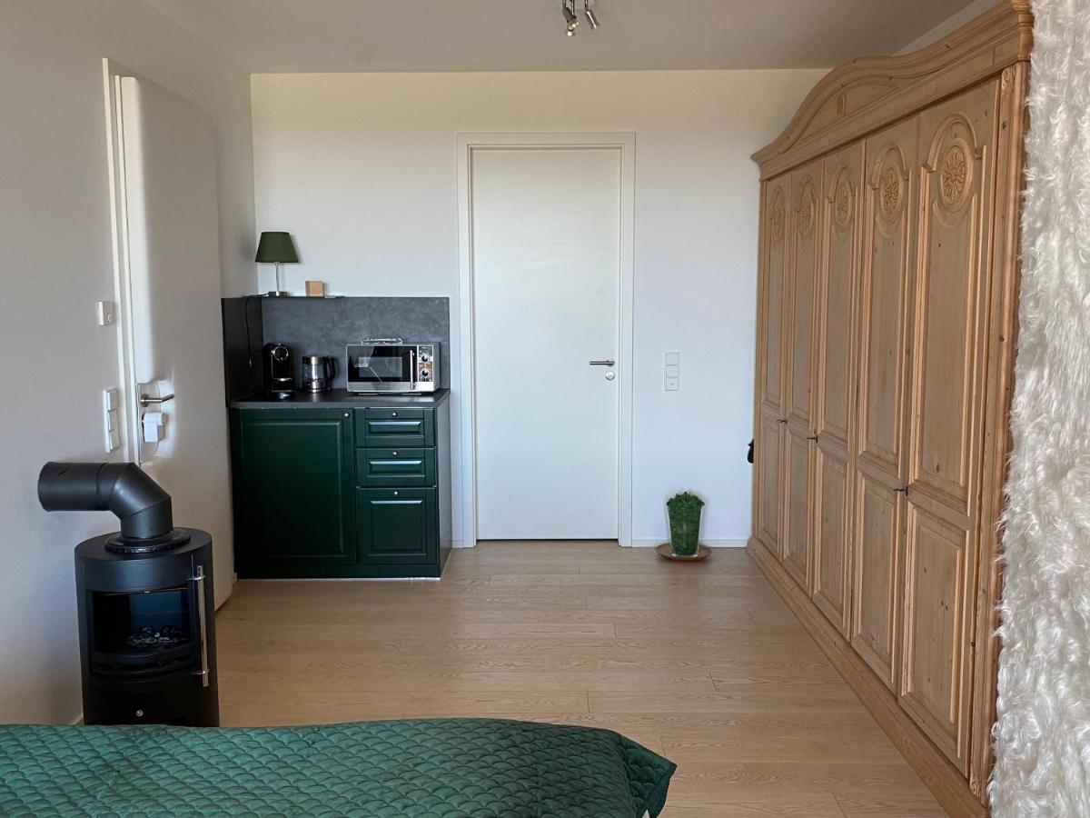 Alpen-panorama - Einzigartige Privatsuite Hoch Ueber Muenchen, 12tes Og, Alpenblick, Loggia, Whirlpool, 15 Minuten Zum Zentrum, Ruhe Und Erholung In Der Stadt Fuer Privat Und Geschaeftlich Reisende Privatunterkunft *
