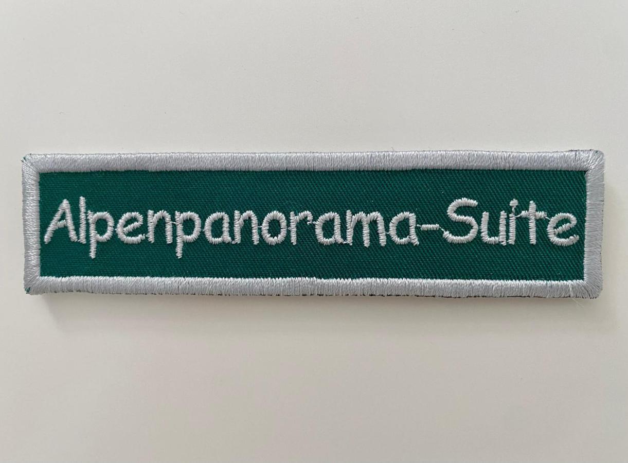 Alpen-panorama - Einzigartige Privatsuite Hoch Ueber Muenchen, 12tes Og, Alpenblick, Loggia, Whirlpool, 15 Minuten Zum Zentrum, Ruhe Und Erholung In Der Stadt Fuer Privat Und Geschaeftlich Reisende Privatunterkunft