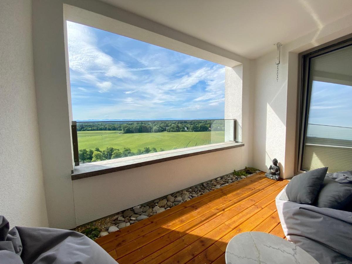 Alpen-panorama - Einzigartige Privatsuite Hoch Ueber Muenchen, 12tes Og, Alpenblick, Loggia, Whirlpool, 15 Minuten Zum Zentrum, Ruhe Und Erholung In Der Stadt Fuer Privat Und Geschaeftlich Reisende Privatunterkunft München